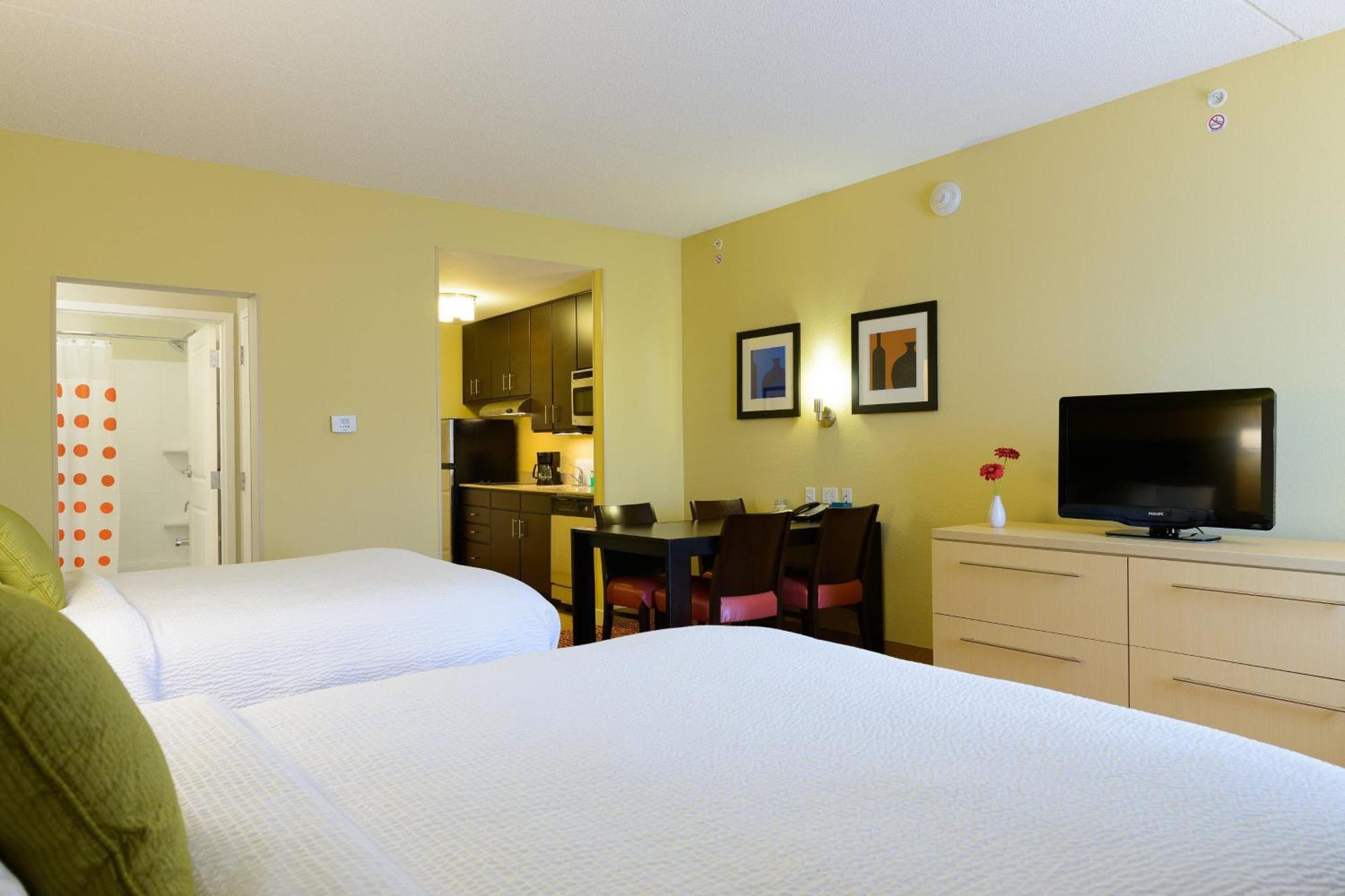 Towneplace Suites By Marriott Frederick Exterior photo